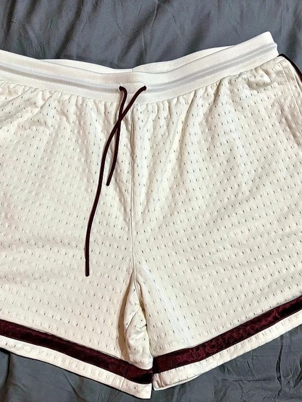 adidas Originals retro basketball shorts Off-white / Cream with Maroon trim size